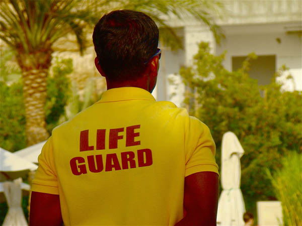 Become a NPLQ certified lifeguard with international recognition